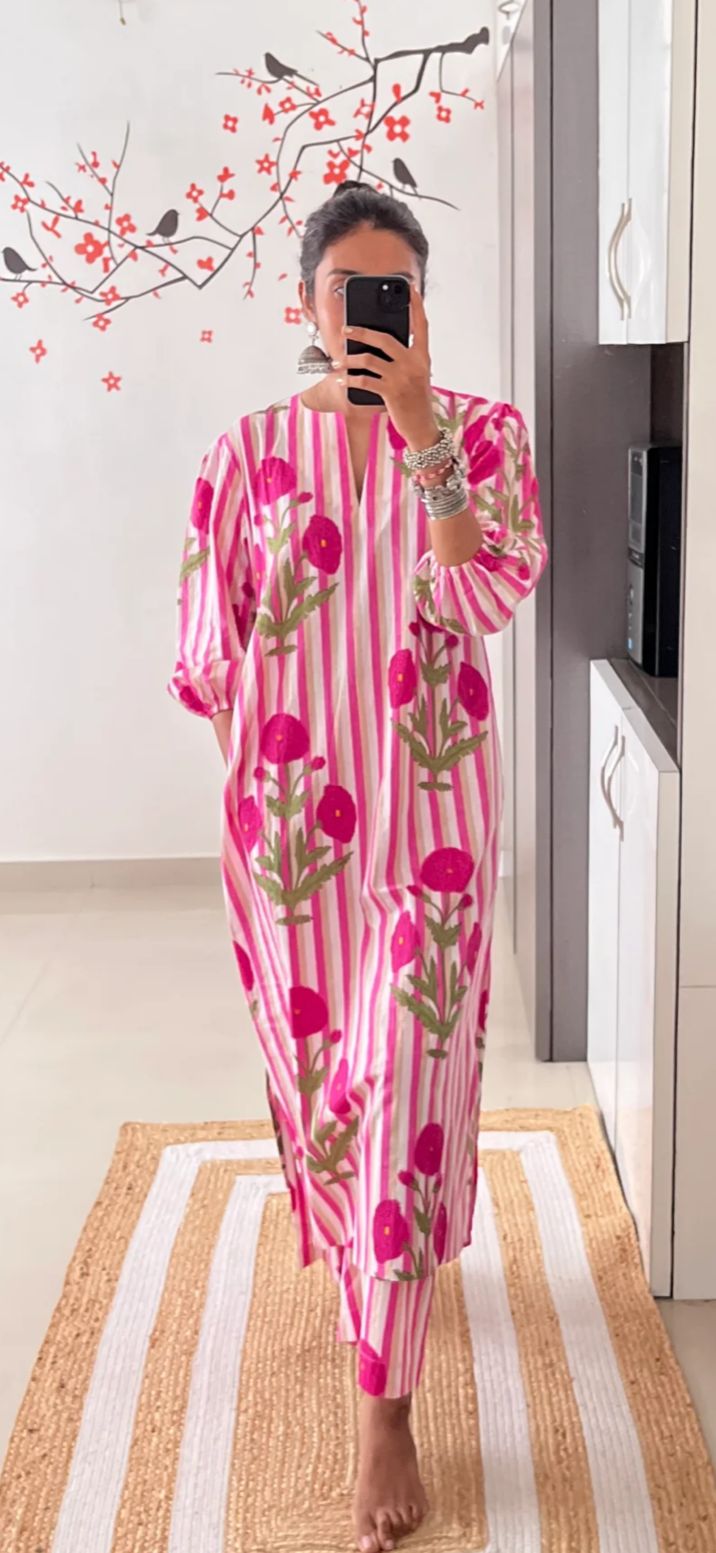 (aniti PINK) MUGAL SET