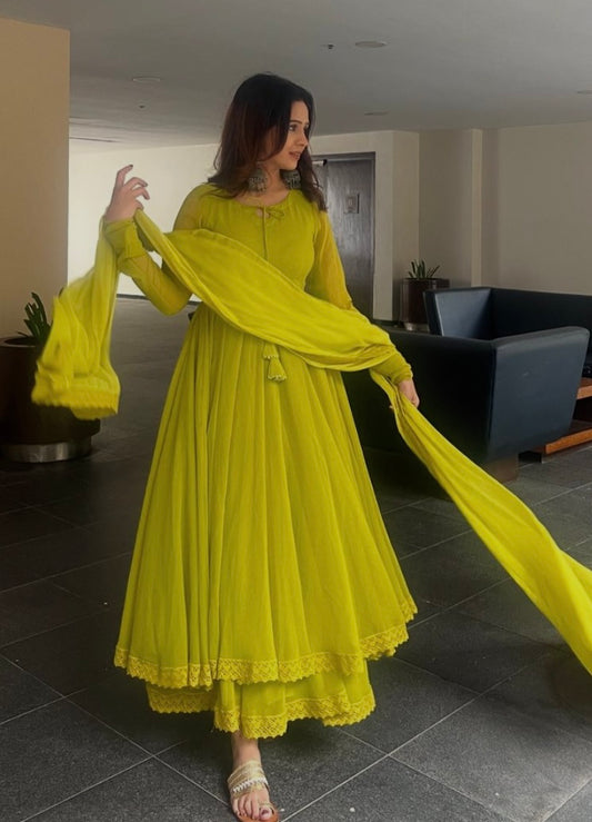 LAILA GREEN TOP N DUP SET