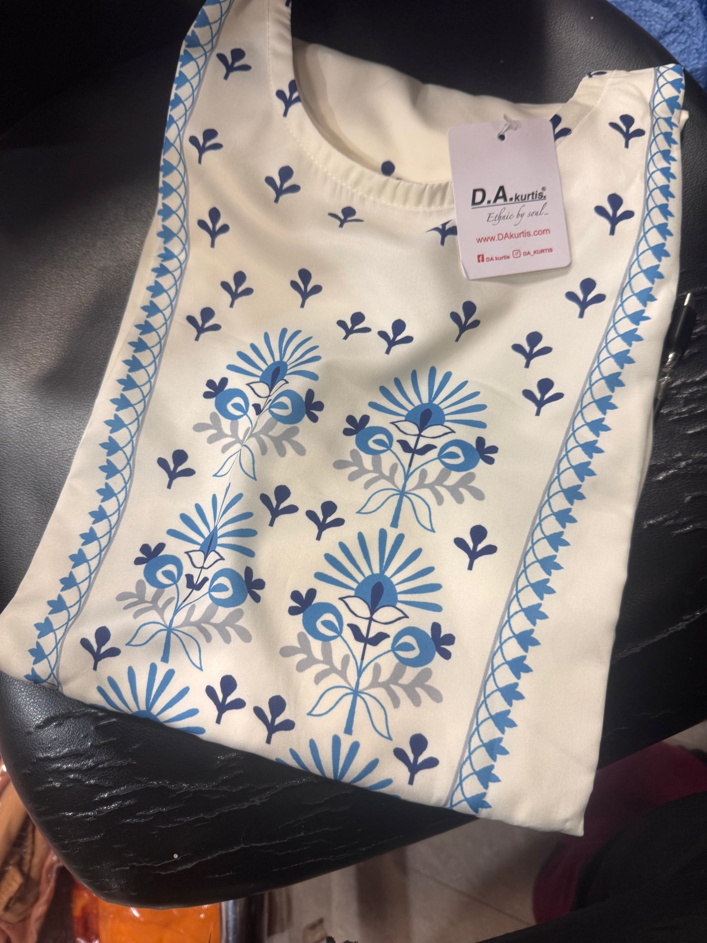NORA WHITE BLUE ANR
