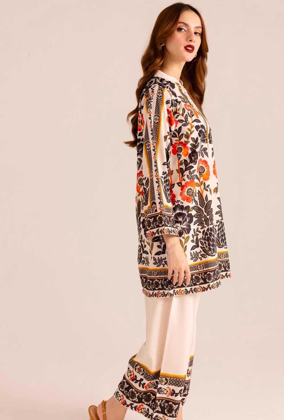 (AAISHA prity) black CO ORD SET pini