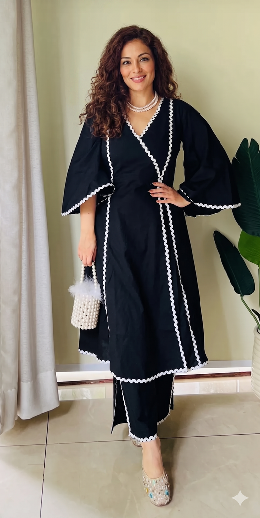 (ayesha) top n bottom set black