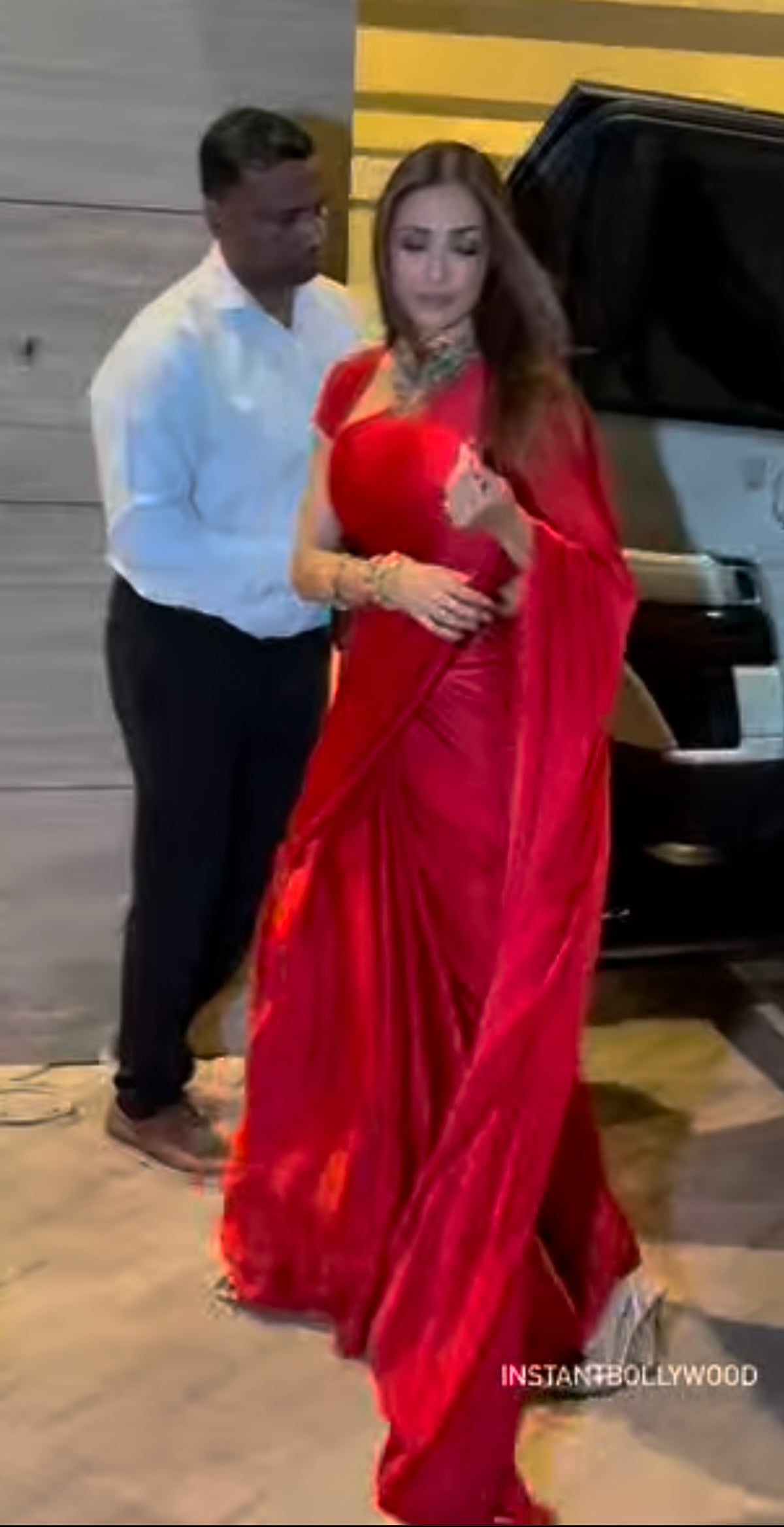 DA SAREE (MALAIKA) anr