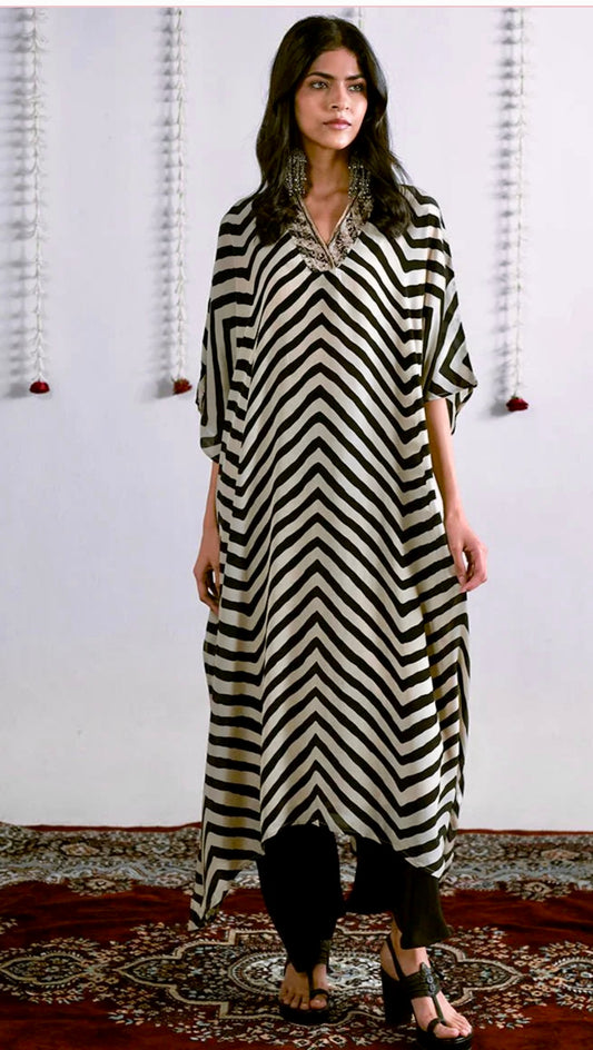 (biz) zig zag kaftan set