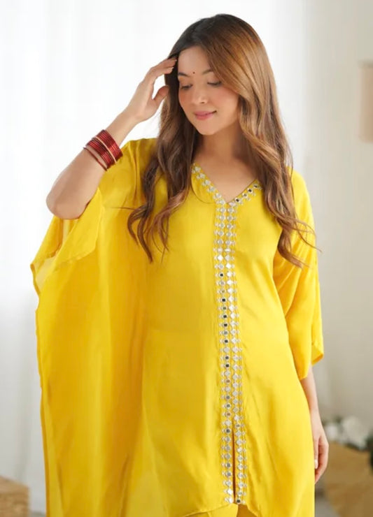 (BASANTI) KAFTAN SET