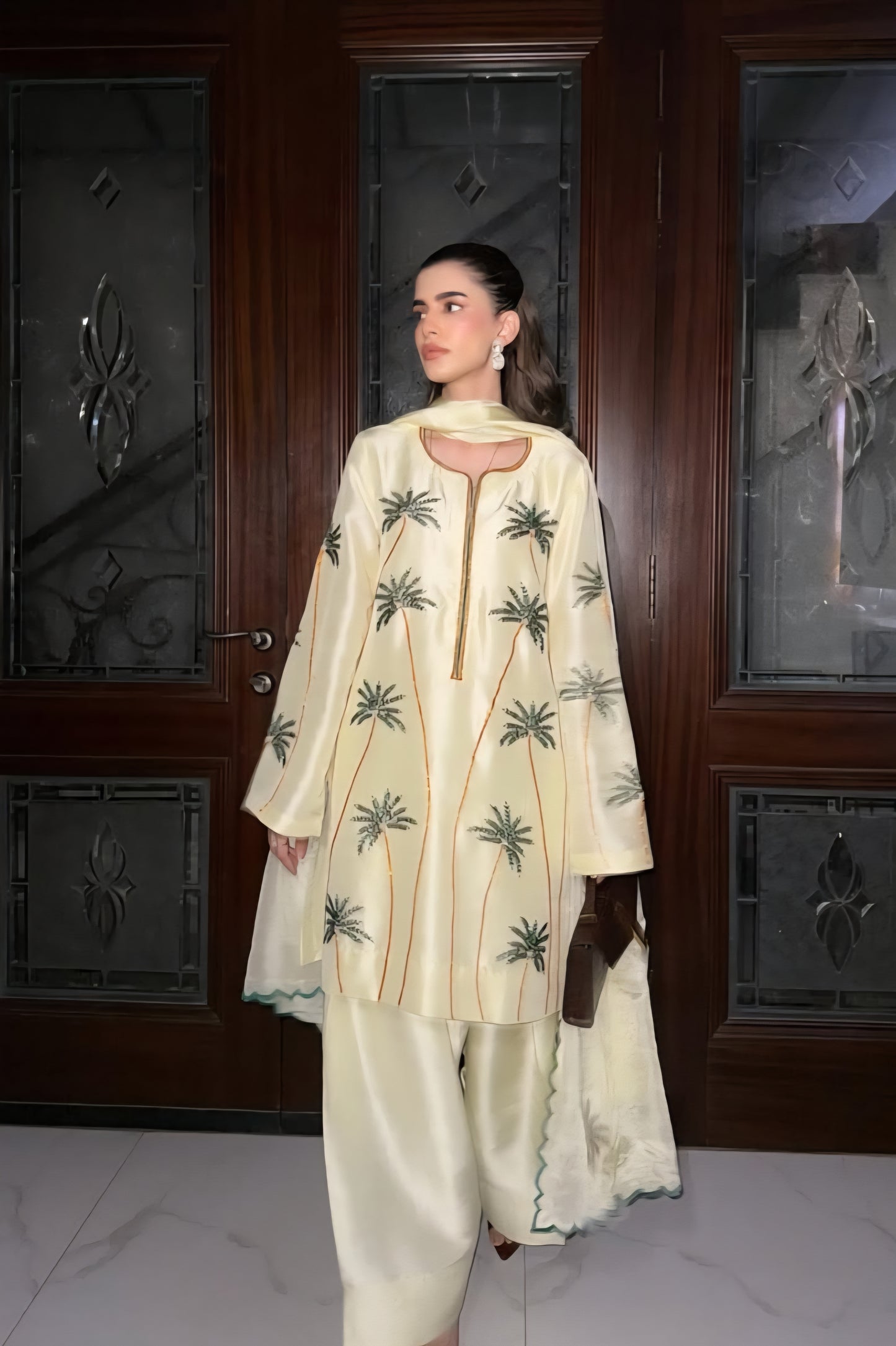 rekha 3pcs set