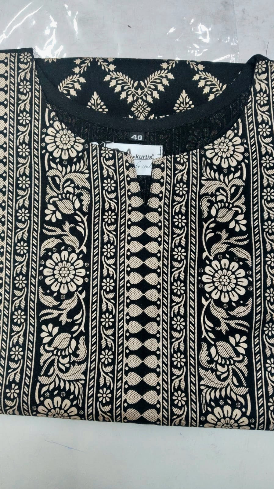 Kiki kriti black co ord set anr yee